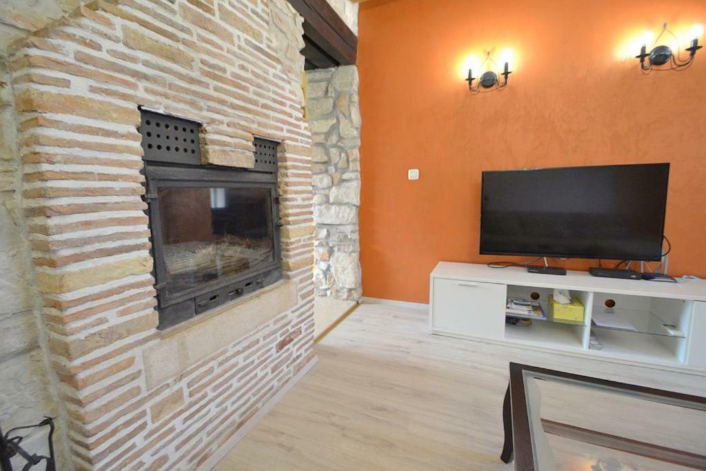 Villa Giardin Novigrad  Bagian luar foto