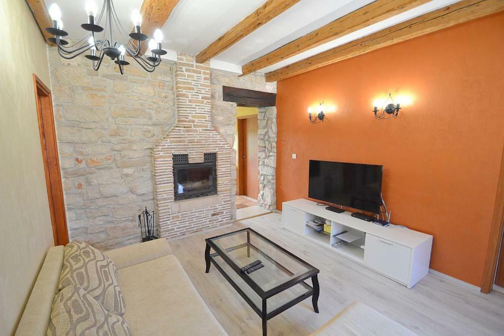 Villa Giardin Novigrad  Bagian luar foto